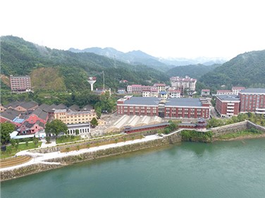 沿江風(fēng)光帶、資江漁晚