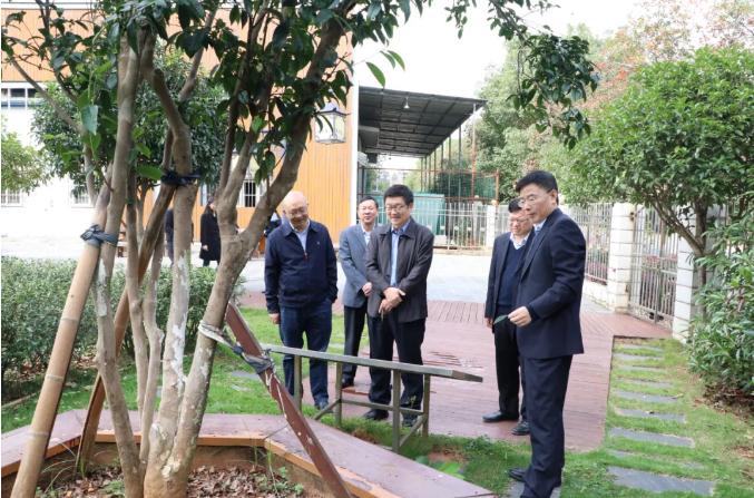 省供銷合作總社黨組書記、理事會主任劉湘凌調(diào)研我司
